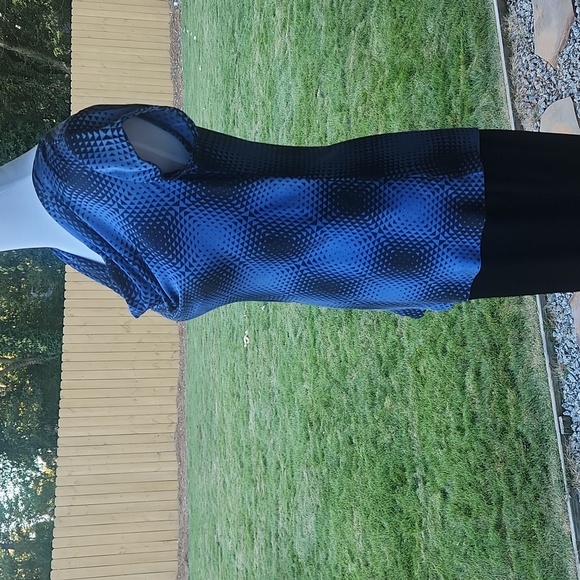 Top - Picture 3 of 3